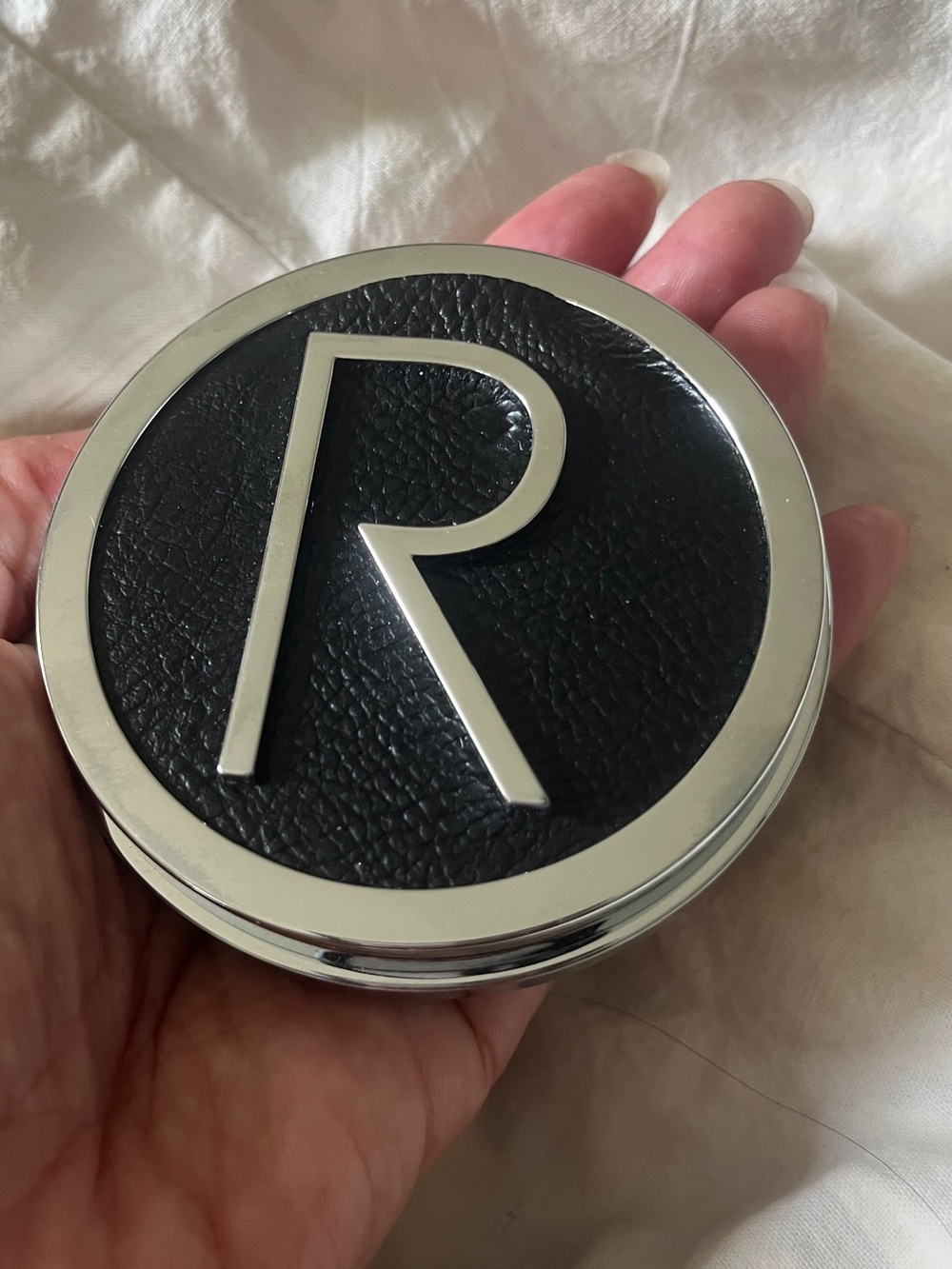 Rodial Soft Focus Glow Powder *RARE* - Picture 3 of 4